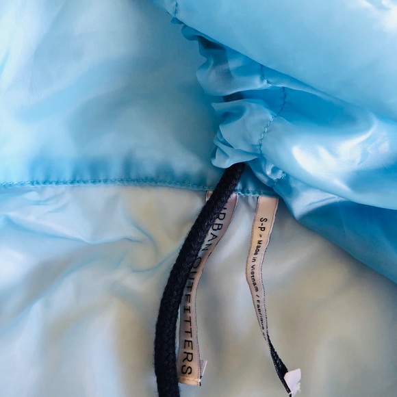 Urban Outfitters Colorblock Pullover - Picture 4 of 4